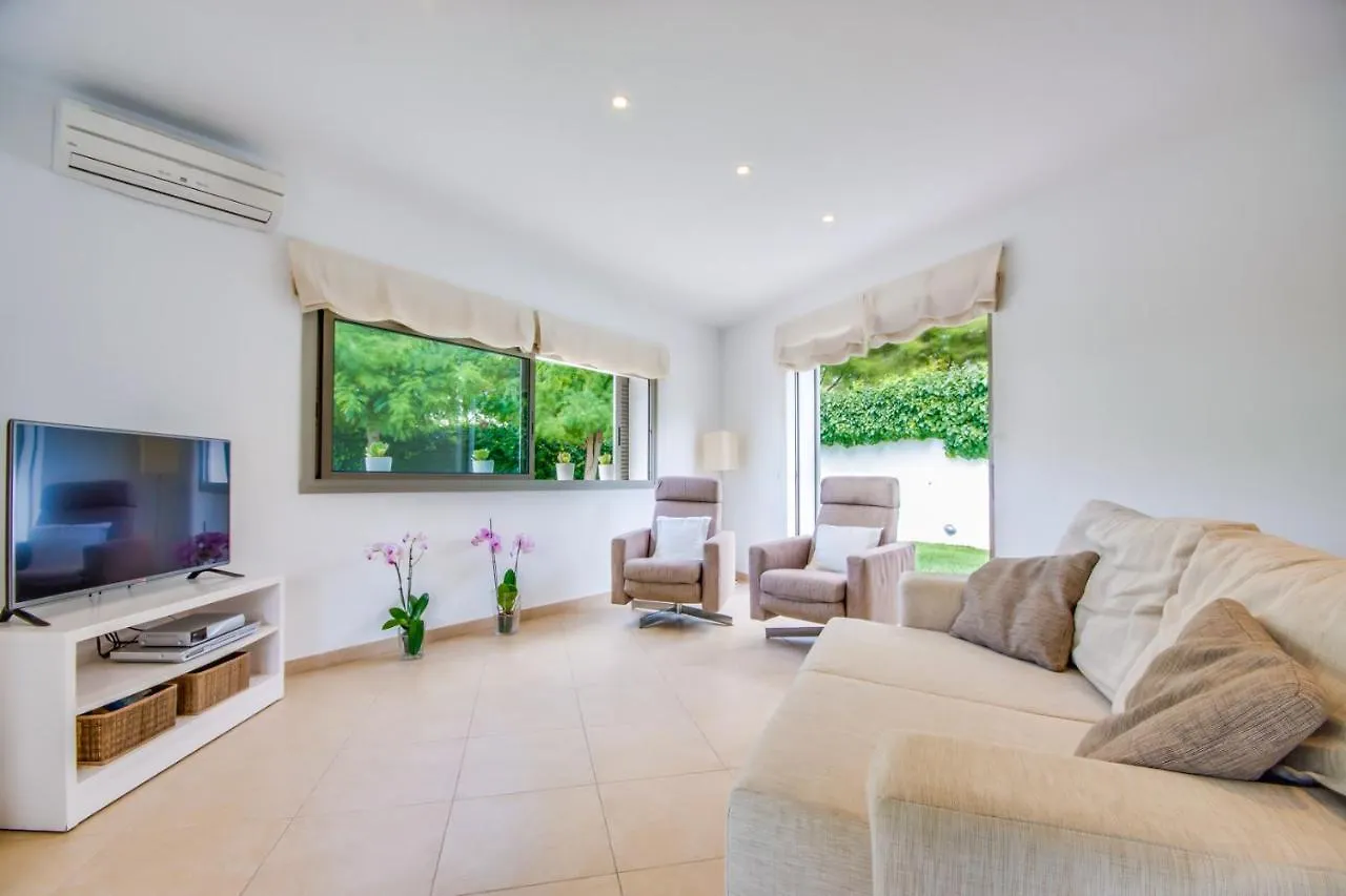 Ideal Property Mallorca - Casa Francina Playa de Muro  0*, Playa de Muro (Mallorca)